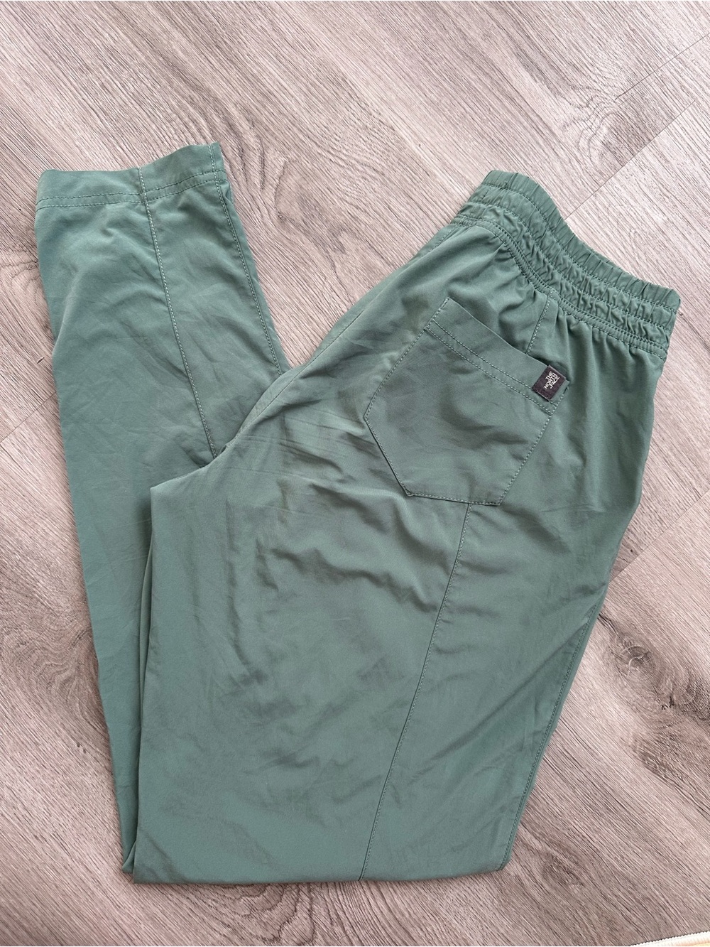 The North Face Women's Green Hiking pants size 4 reg